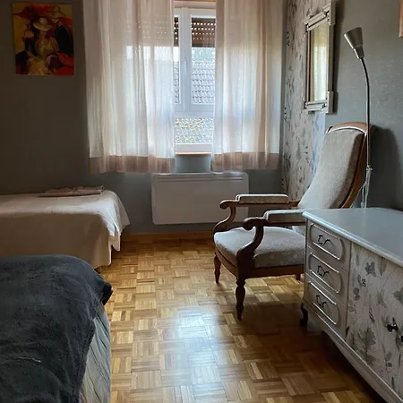 Apartamento Entre Vignes Et Montagnes *